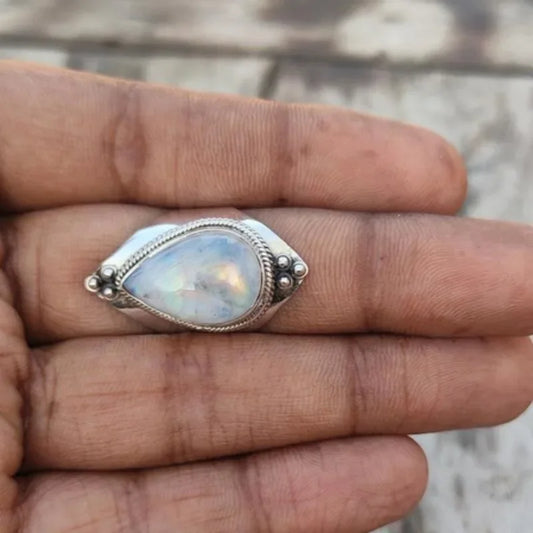 Vintage Ethnic Opal Ring – Antique Silver Moonstone-Inspired Jewelry for Women
