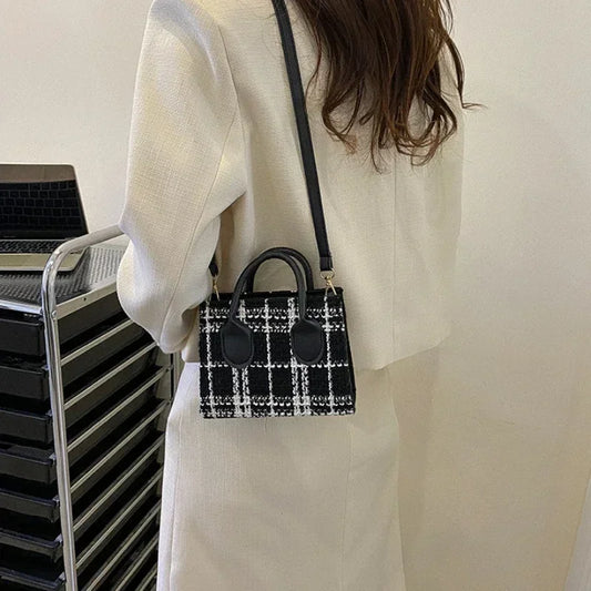 Women's Mini Check Pattern Handbag – Lightweight & Elegant Crossbody Bag